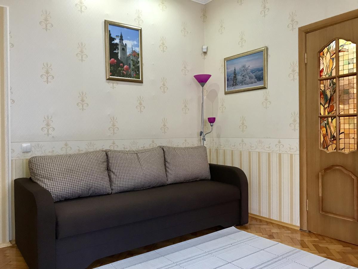 Large Apartment In The City Center Muncaci Exterior foto
